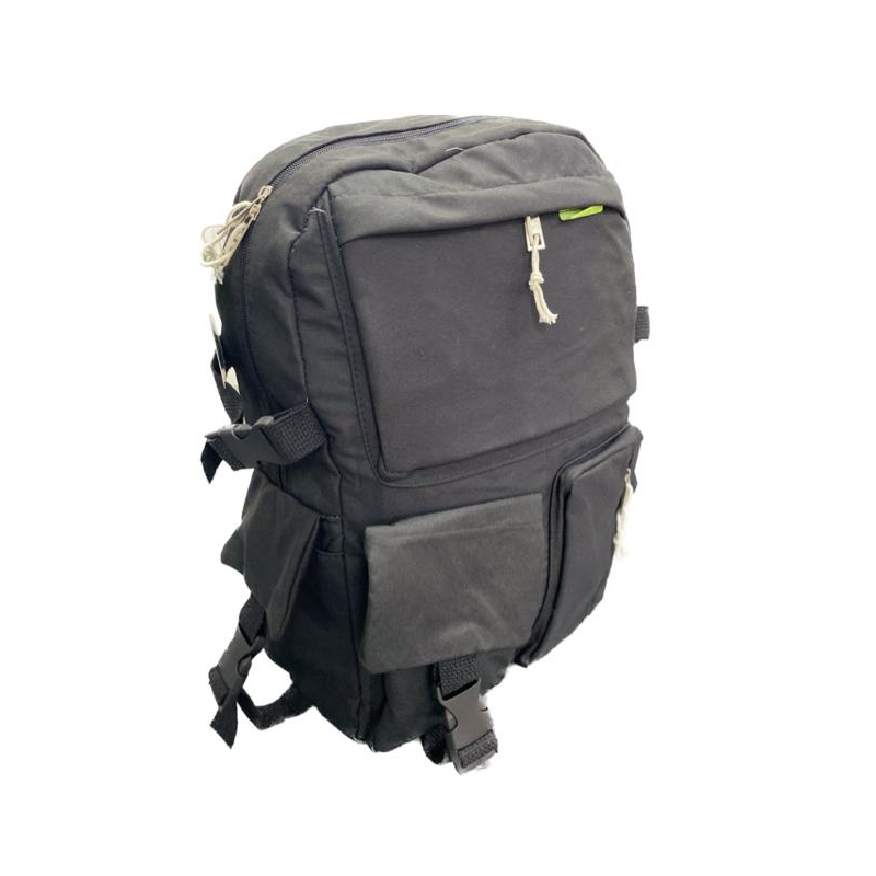 mochila preta leo 1